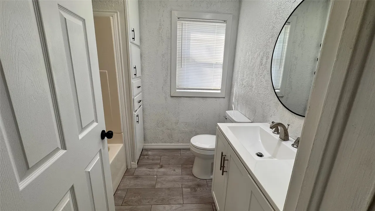 Photo 13 — 1011 W Taliaferro Street, Madill, OK 73446