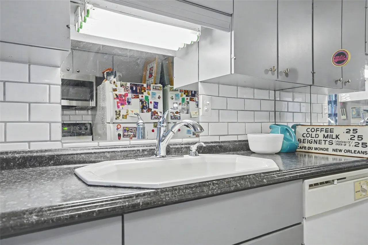 Photo 15 — 1502 S Boulder Avenue 18L, Tulsa, OK 74119