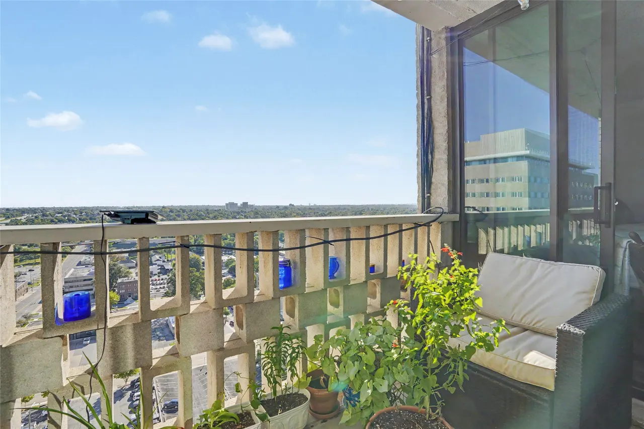 Photo 22 — 1502 S Boulder Avenue 18L, Tulsa, OK 74119