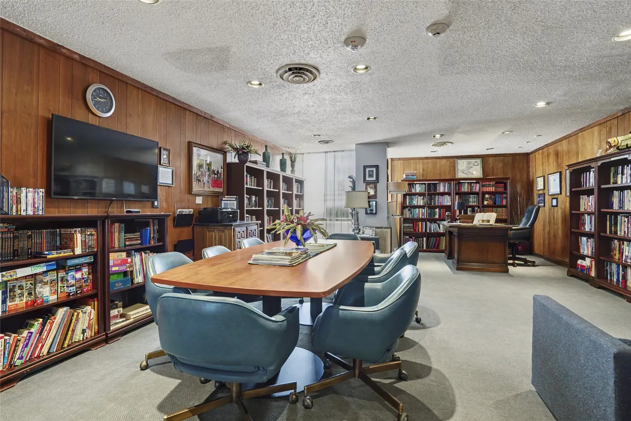 Photo 24 — 1502 S Boulder Avenue 18L, Tulsa, OK 74119