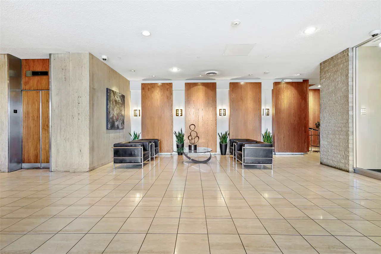 Photo 33 — 1502 S Boulder Avenue 18L, Tulsa, OK 74119