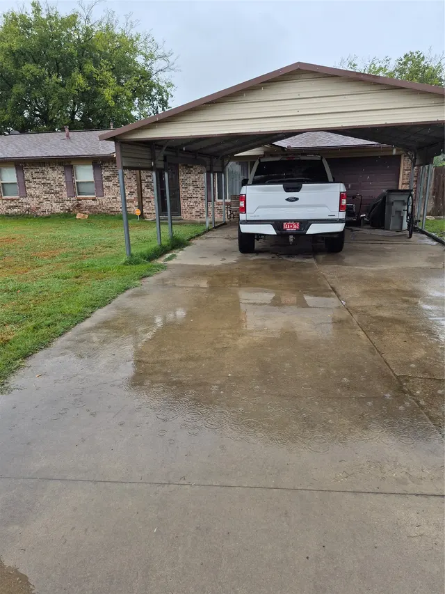 Photo 3 — 708 SE 3rd Street SE, Checotah, OK 74426
