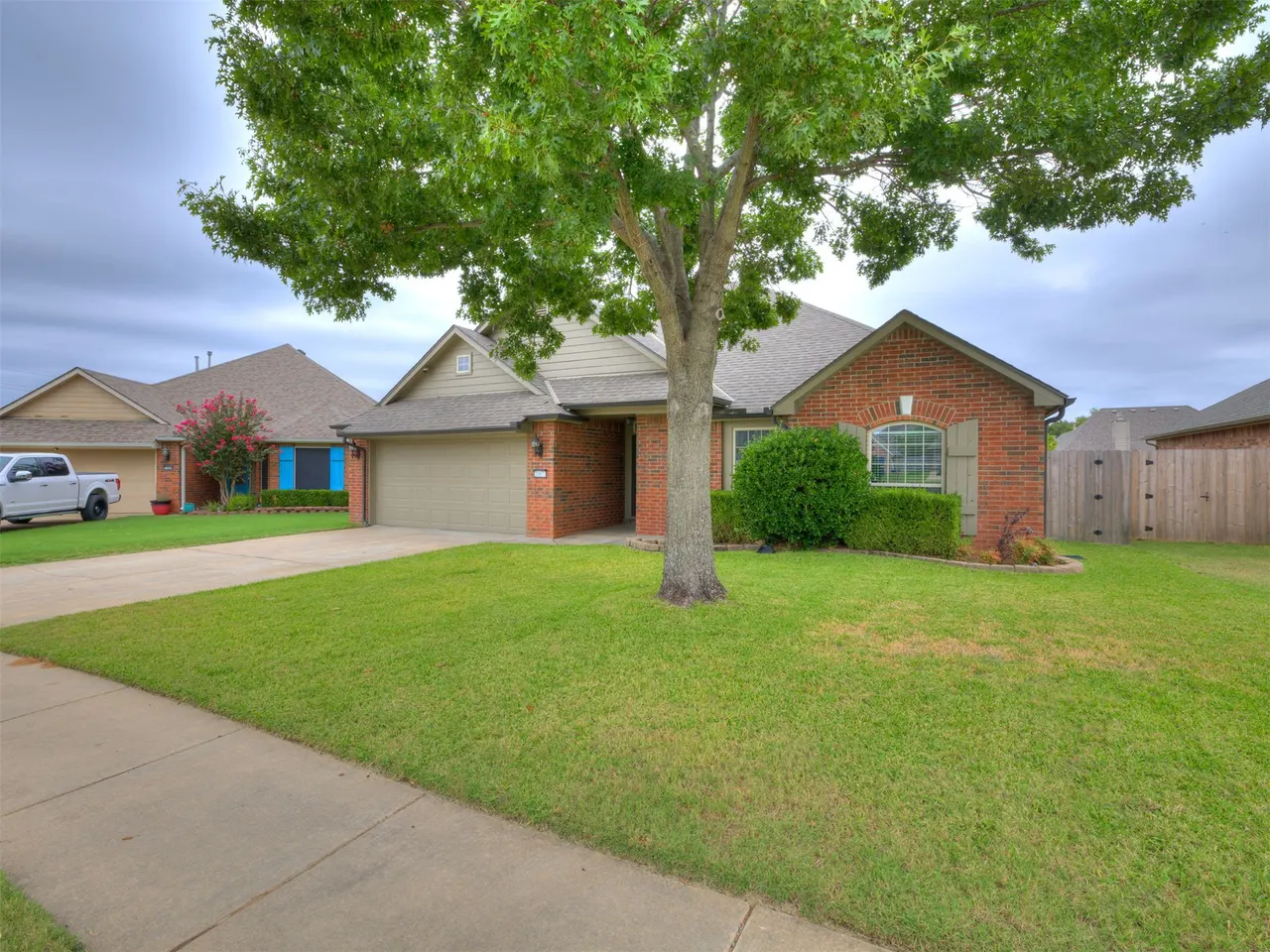 Front exterior — 21677 E 39th Place, Broken Arrow, OK 74014