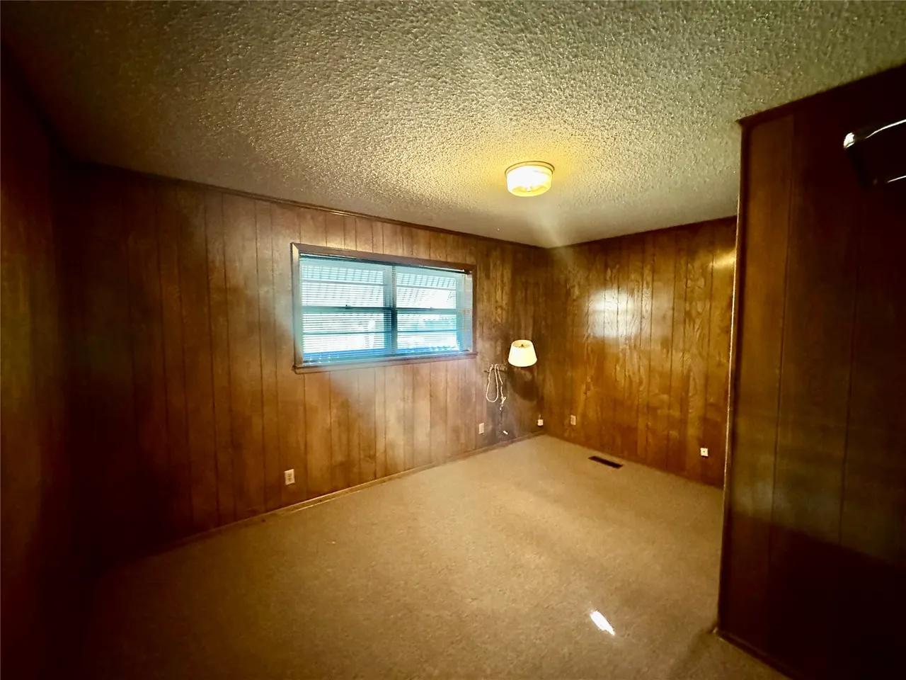 Photo 17 — 613 E Cherokee, Marietta, OK 73448