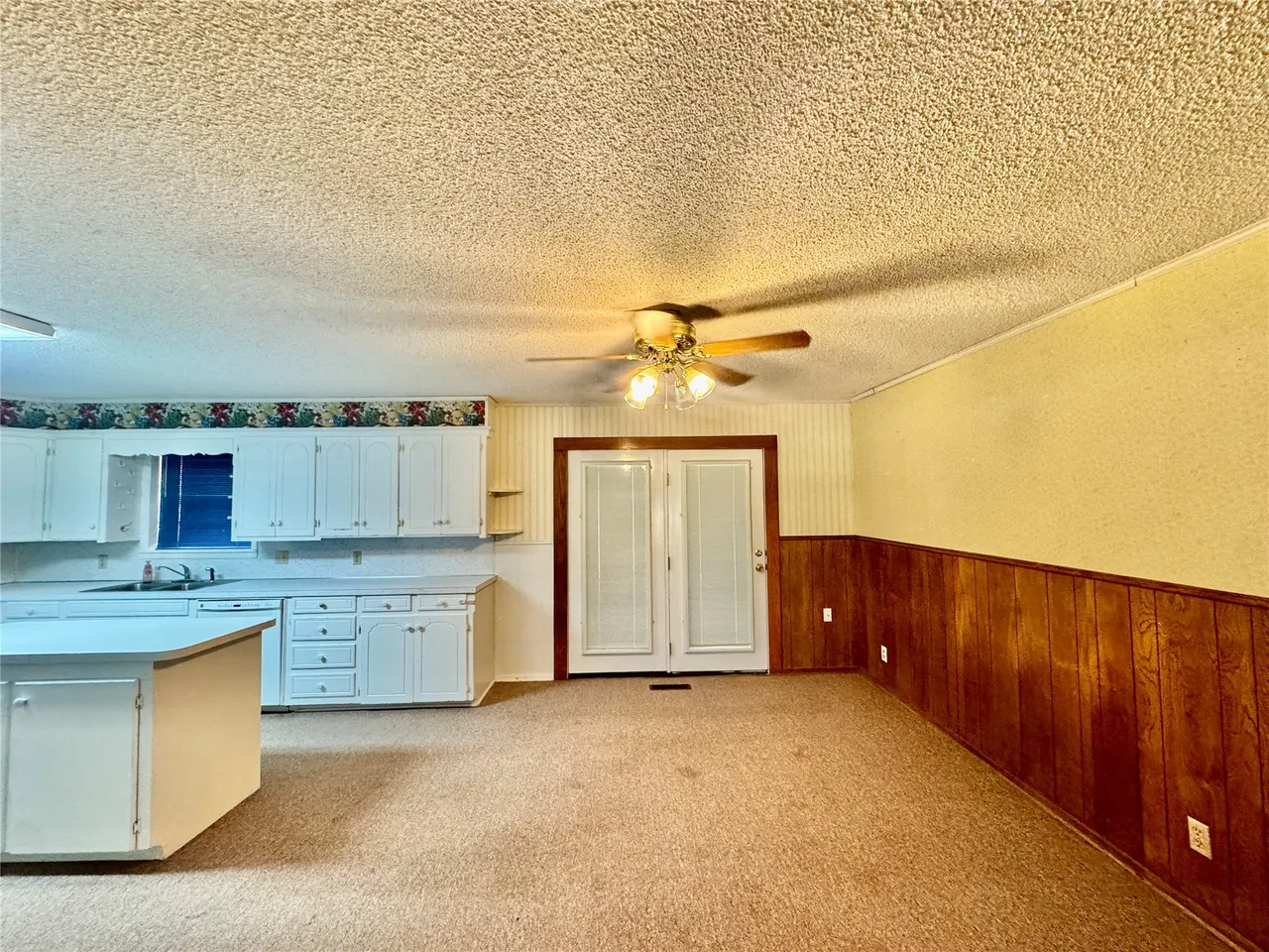 Photo 9 — 613 E Cherokee, Marietta, OK 73448