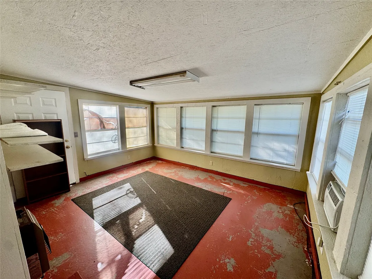 Photo 19 — 613 E Cherokee, Marietta, OK 73448