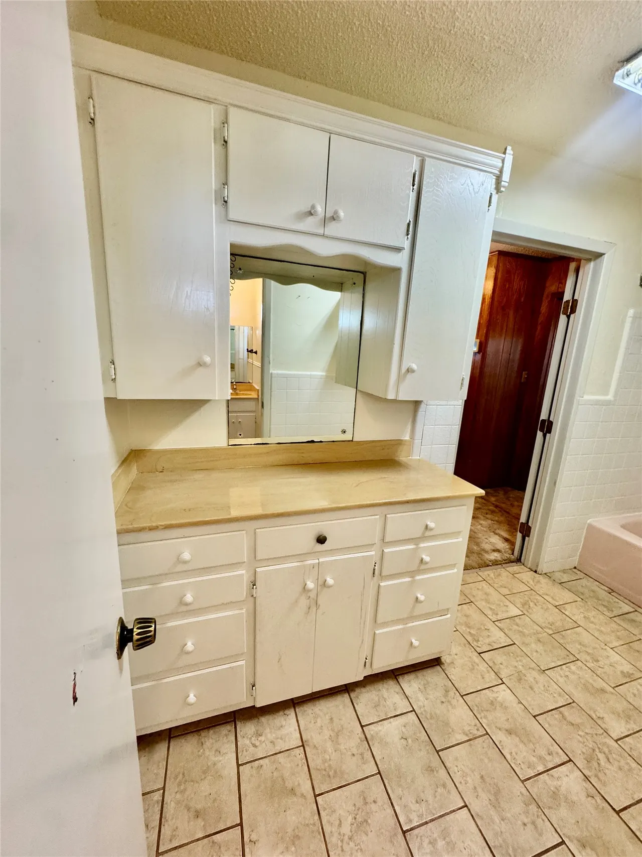 Photo 25 — 613 E Cherokee, Marietta, OK 73448