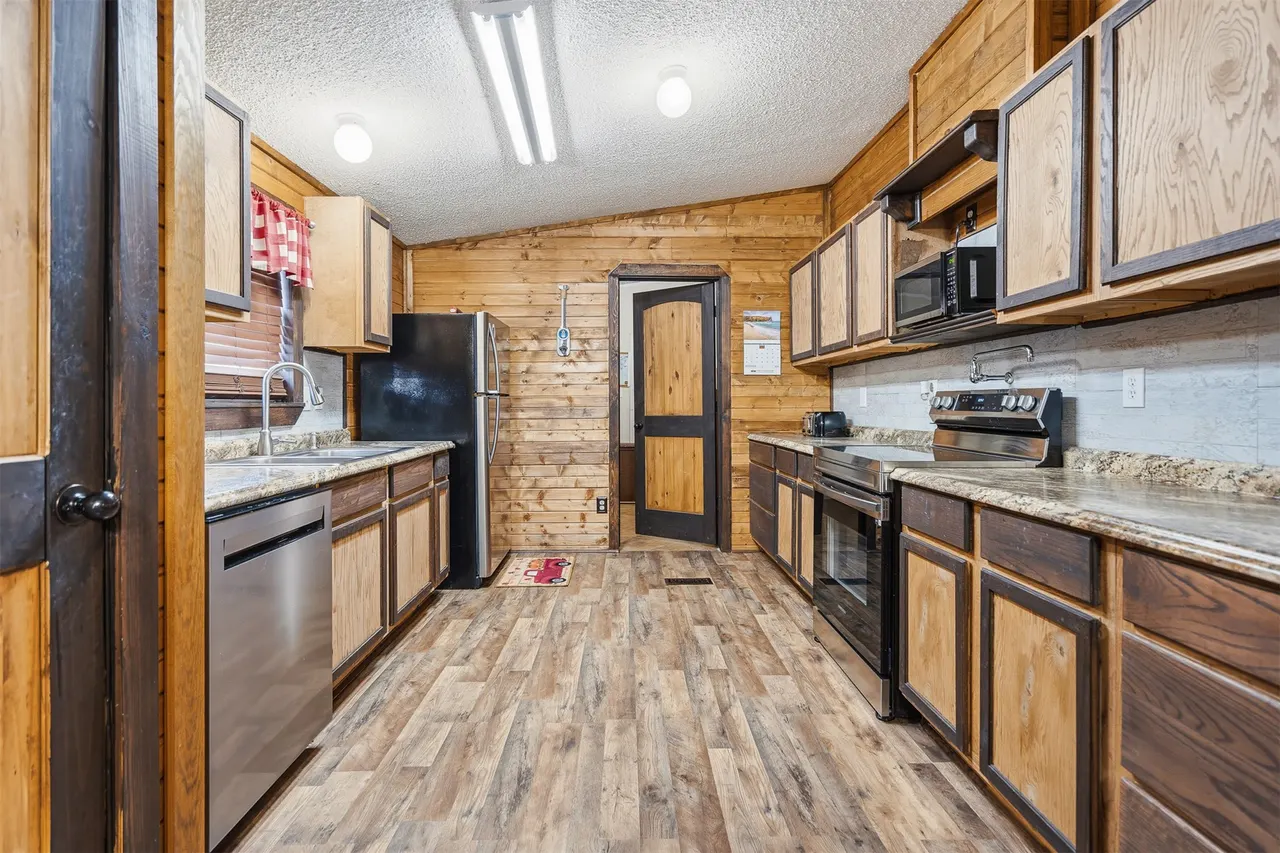 Photo 10 — 23066 Pettijohn Springs, Madill, OK 73446