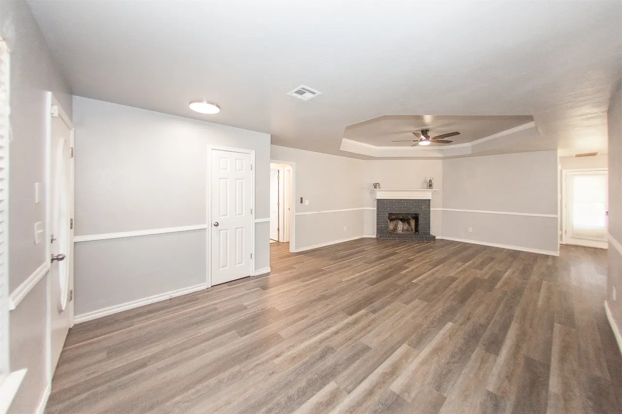 Photo 14 — 5920 S 32nd Avenue W, Tulsa, OK 74107