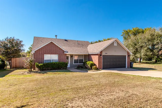 Photo 3 — 5920 S 32nd Avenue W, Tulsa, OK 74107