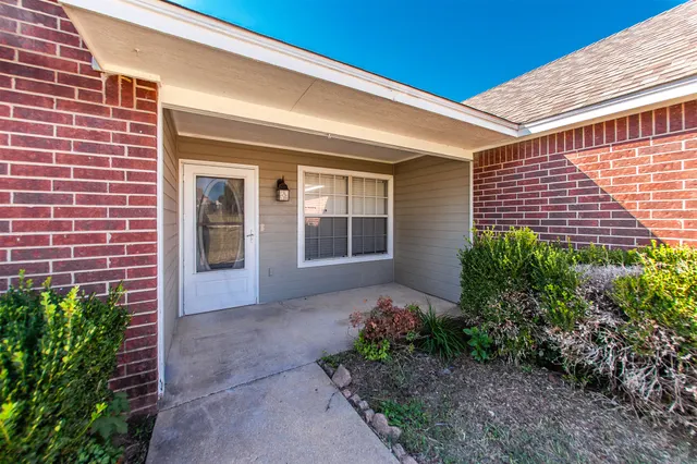 Photo 6 — 5920 S 32nd Avenue W, Tulsa, OK 74107
