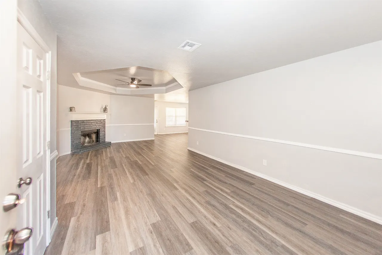 Photo 12 — 5920 S 32nd Avenue W, Tulsa, OK 74107