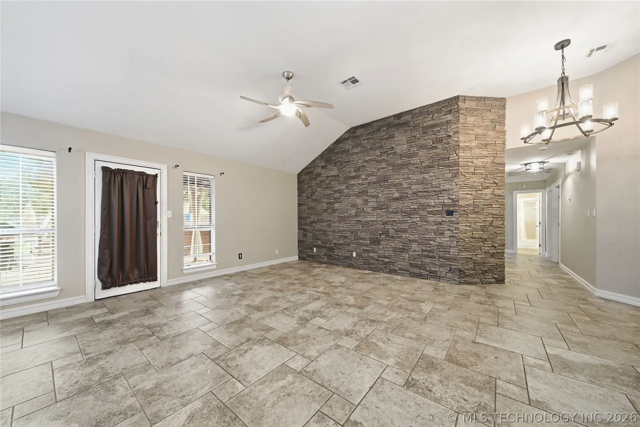 Photo 7 — 7721 N 132nd EastAvenue, Owasso, OK 74055