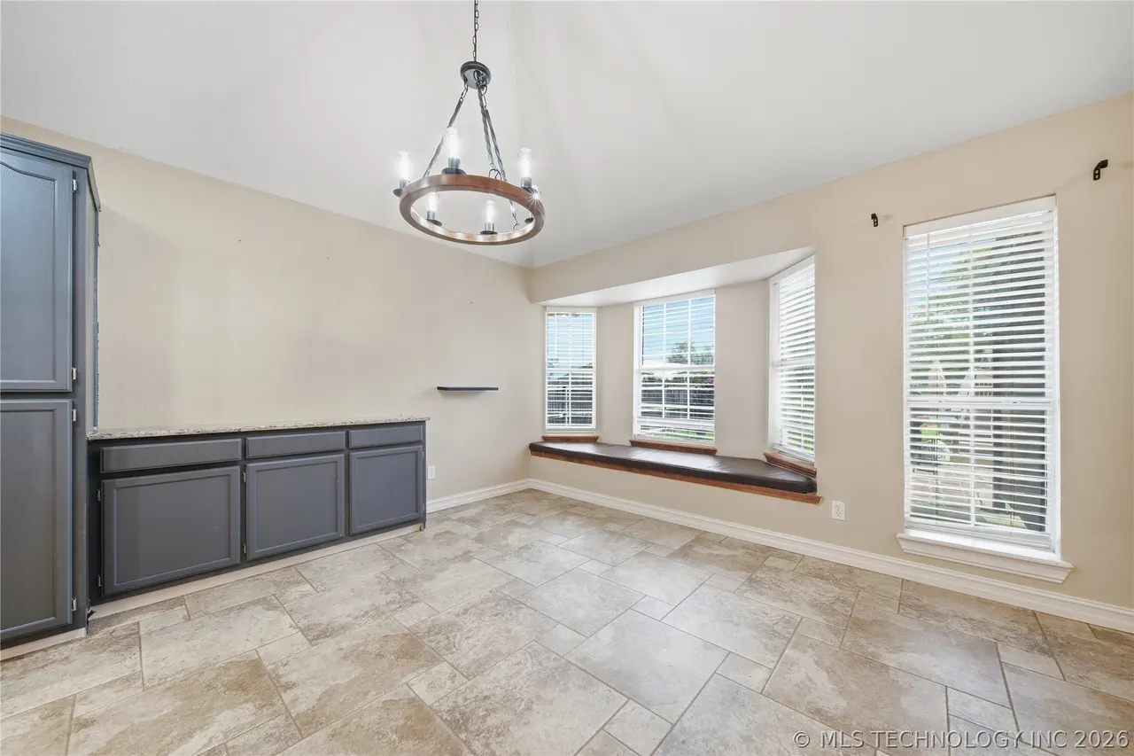 Photo 11 — 7721 N 132nd EastAvenue, Owasso, OK 74055
