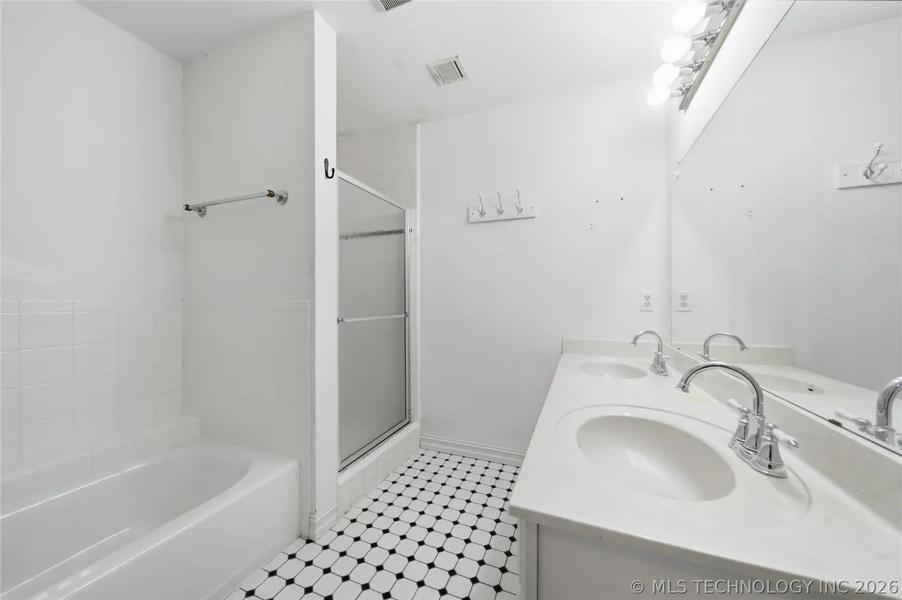 Photo 14 — 7721 N 132nd EastAvenue, Owasso, OK 74055