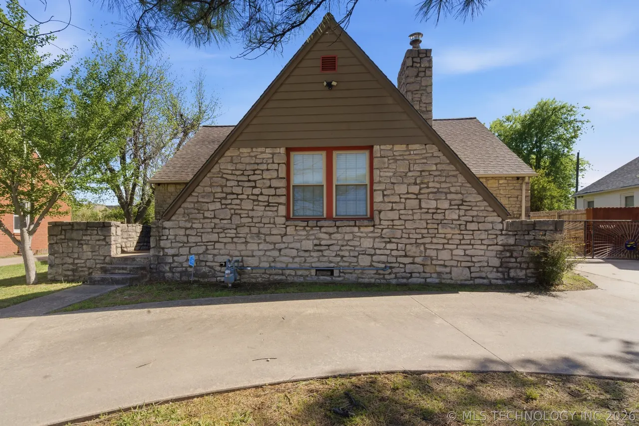 Front exterior — 3182 E 1st Street, Tulsa, OK 74104