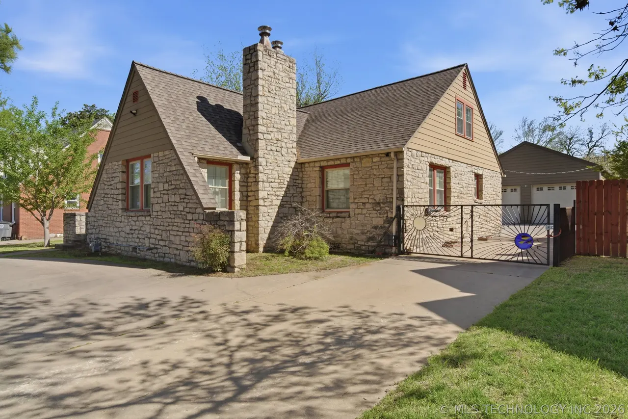 Photo 2 — 3182 E 1st Street, Tulsa, OK 74104
