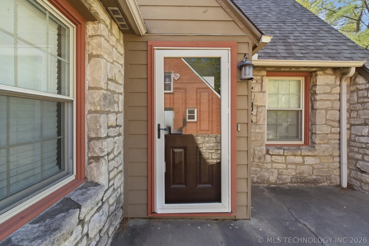 Photo 4 — 3182 E 1st Street, Tulsa, OK 74104