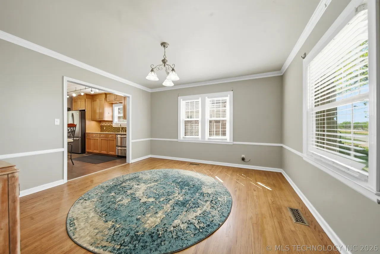 Photo 9 — 3182 E 1st Street, Tulsa, OK 74104