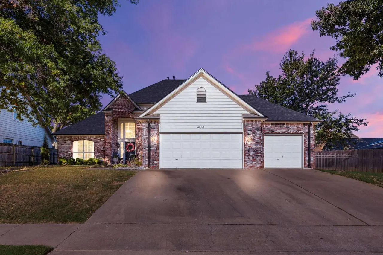 Front exterior — 8404 S 7th Street, Broken Arrow, OK 74011