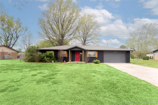 Photo 2 — 17256 S 91st EastAvenue, Bixby, OK 74008