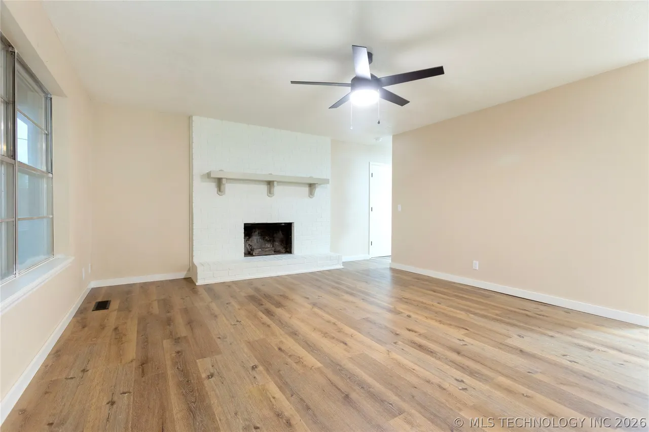 Photo 5 — 17256 S 91st EastAvenue, Bixby, OK 74008