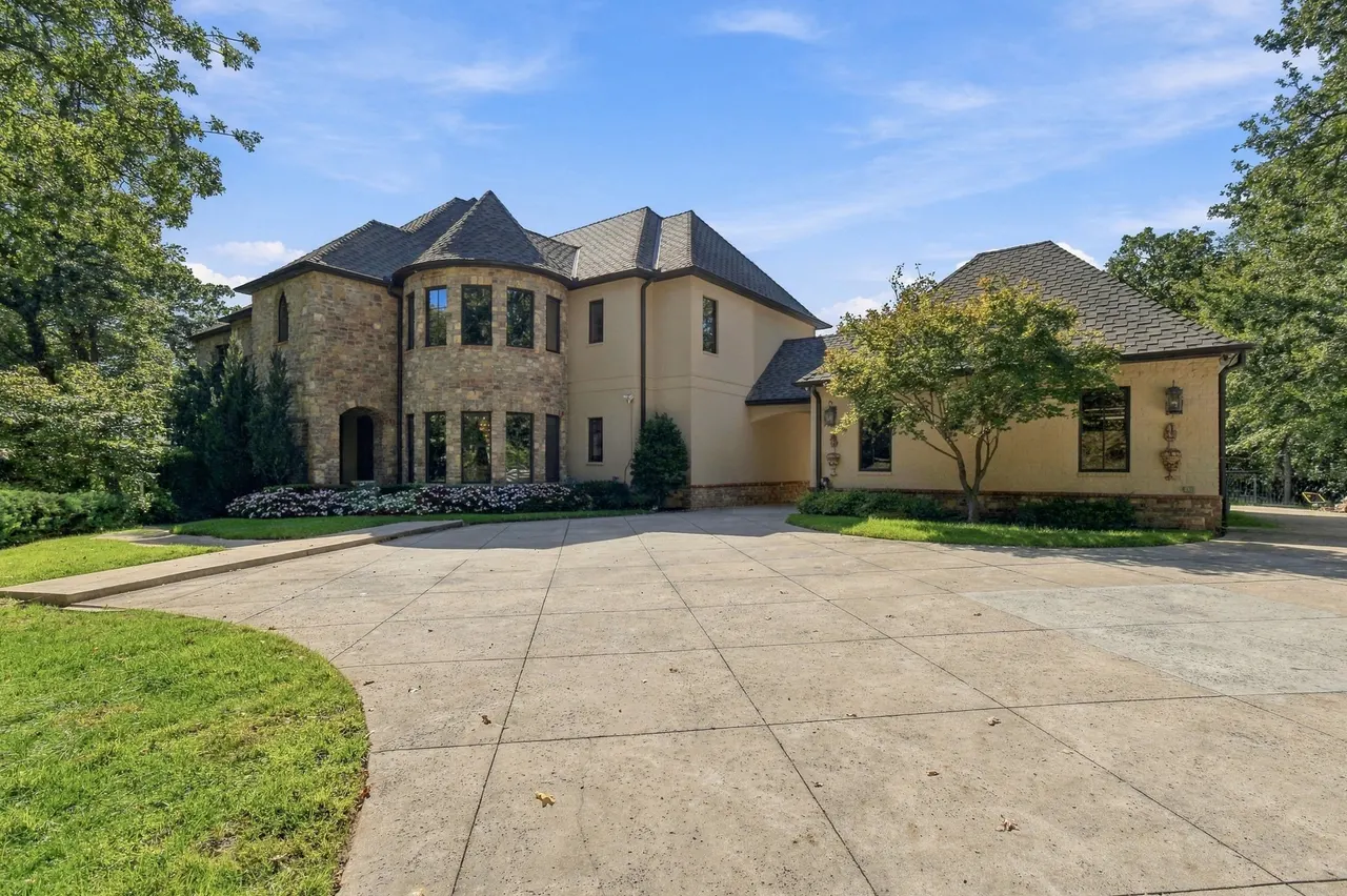 Front exterior — 11416 S Louisville Place, Tulsa, OK 74137