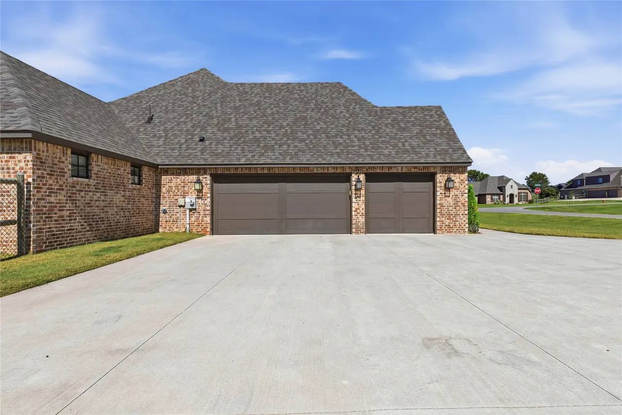 Photo 6 — 10628 N 81st EastPlace, Owasso, OK 74055