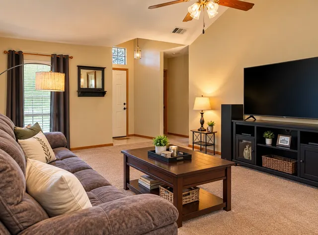 Photo 5 — 11614 N 110th EastAvenue, Collinsville, OK 74021