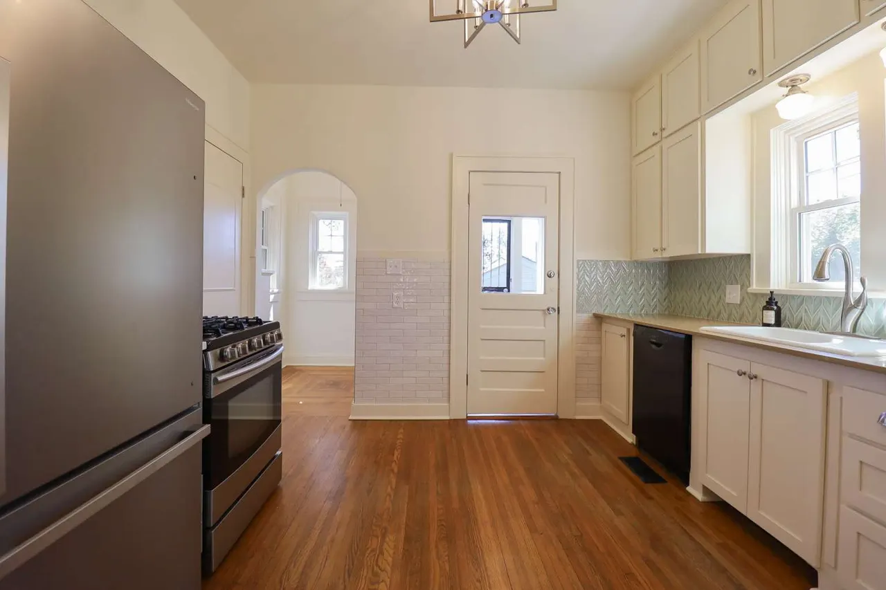 Photo 9 — 2116 E 18th Street, Tulsa, OK 74104