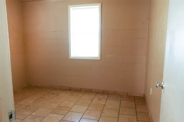 Photo 7 — 105 SE 6th Street, Wagoner, OK 74467