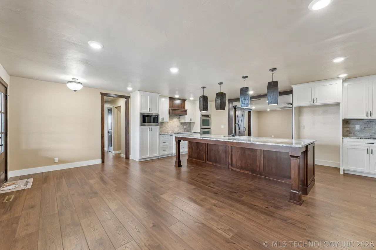 Photo 6 — 9168 S 428, Chouteau, OK 74337