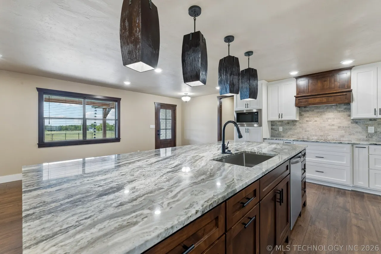 Photo 10 — 9168 S 428, Chouteau, OK 74337