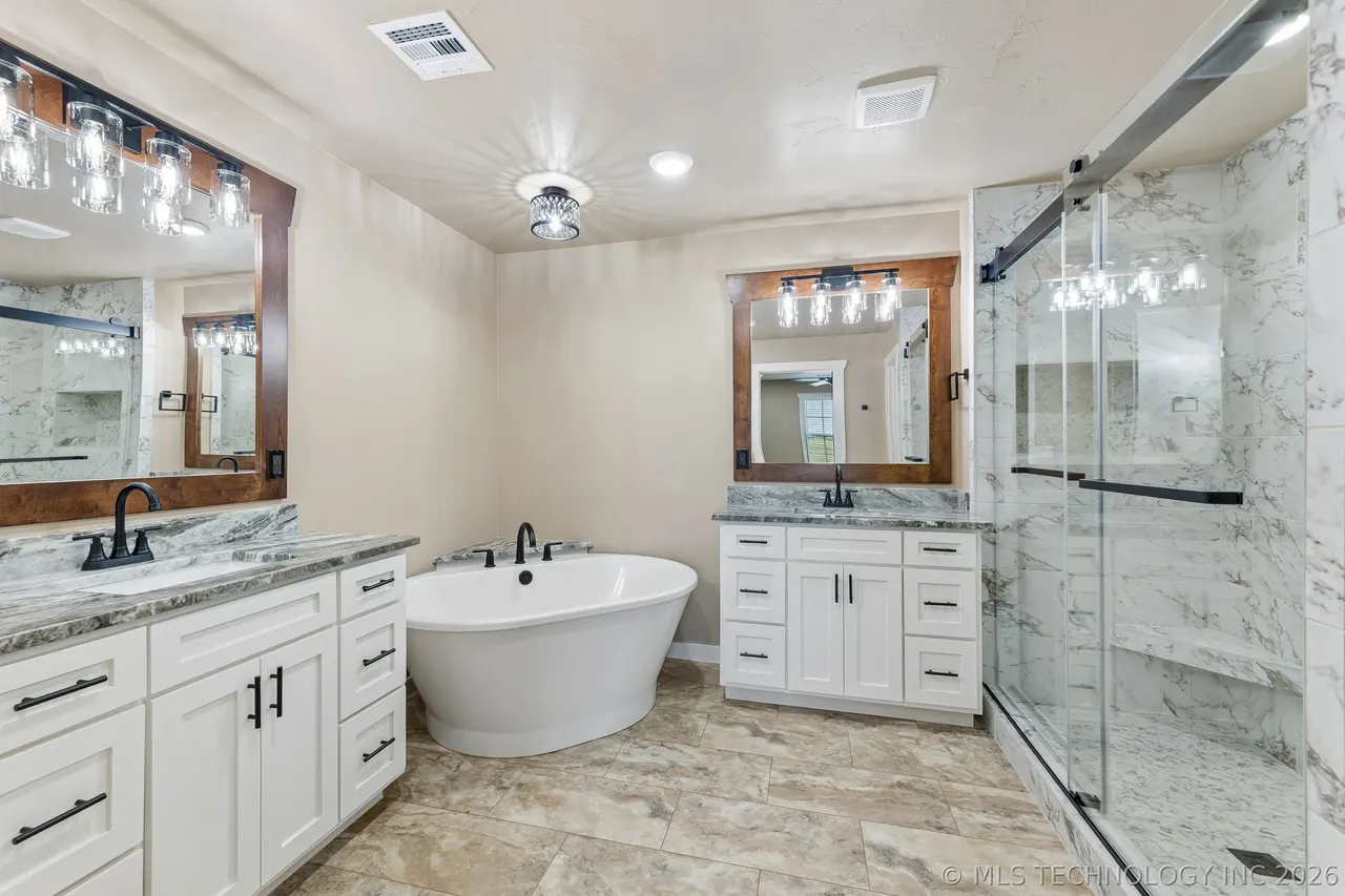 Photo 21 — 9168 S 428, Chouteau, OK 74337