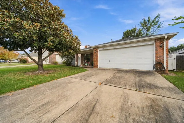 Photo 3 — 1705 W Fort Worth Street, Broken Arrow, OK 74012