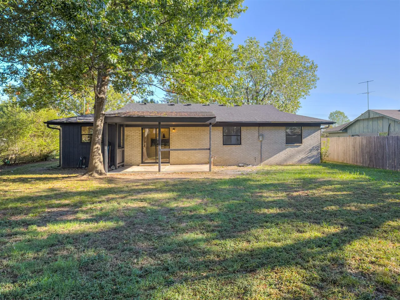 Photo 32 — 609 E Main Street, Collinsville, OK 74021