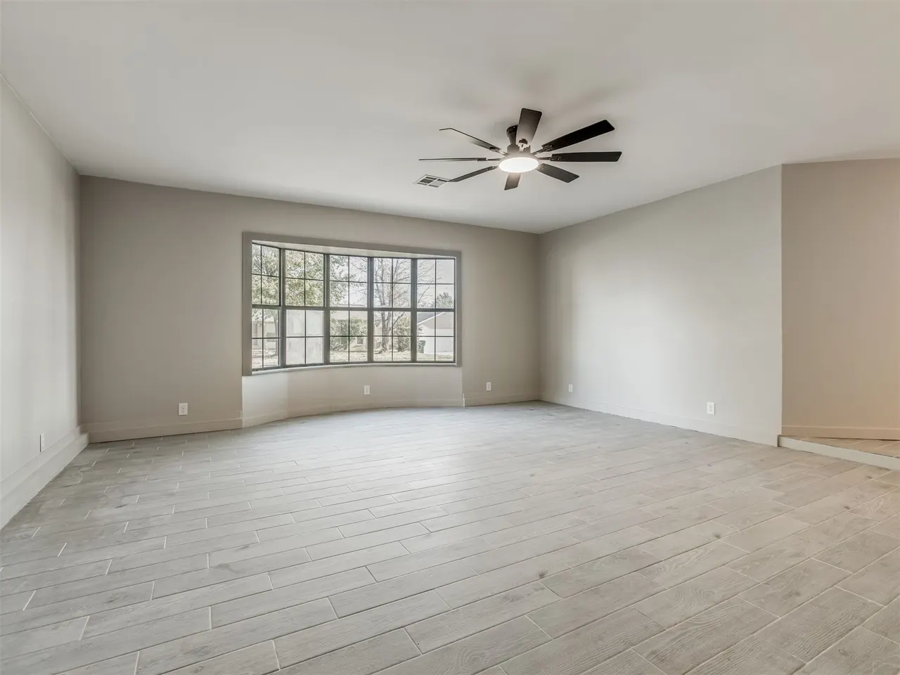 Photo 6 — 609 E Main Street, Collinsville, OK 74021