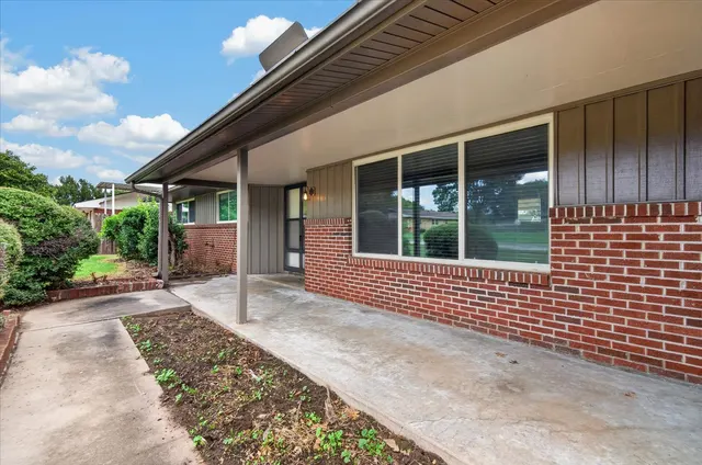 Photo 3 — 5101 Bridle Road, Bartlesville, OK 74006