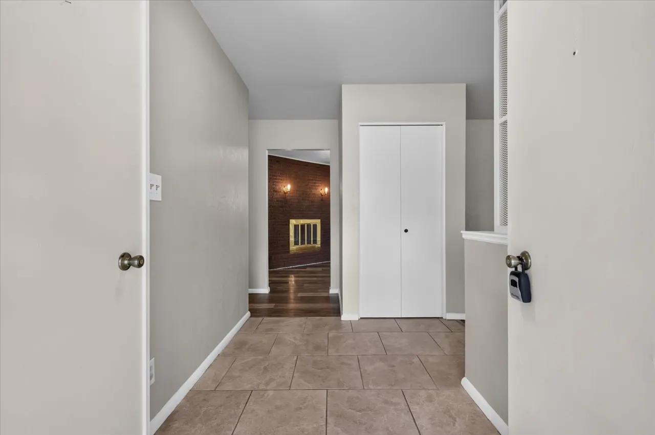 Photo 4 — 5101 Bridle Road, Bartlesville, OK 74006