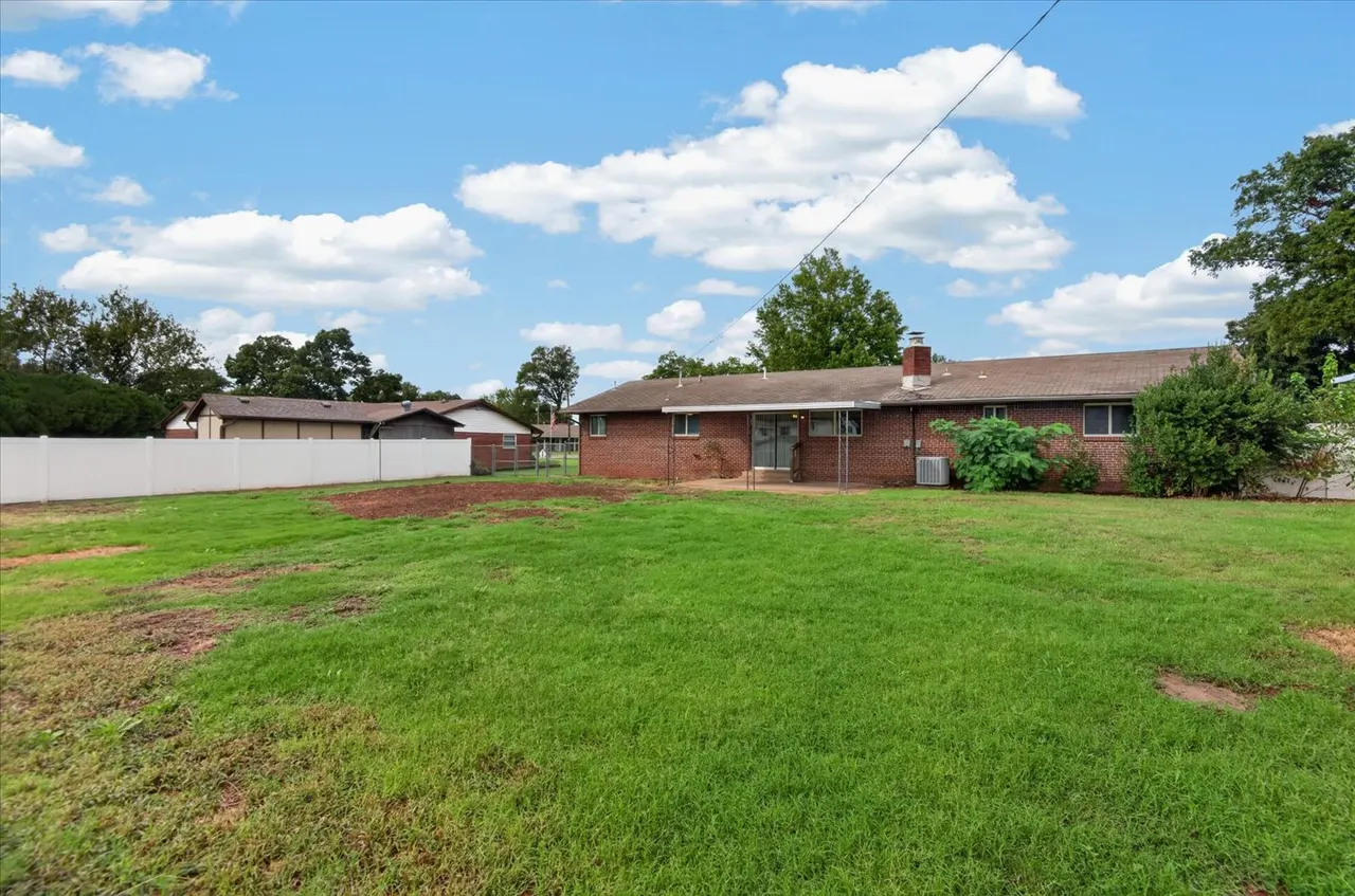 Photo 25 — 5101 Bridle Road, Bartlesville, OK 74006