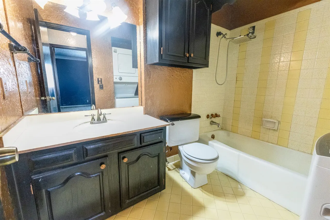 Photo 11 — 6004 Newport Avenue A-10, Tulsa, OK 74105