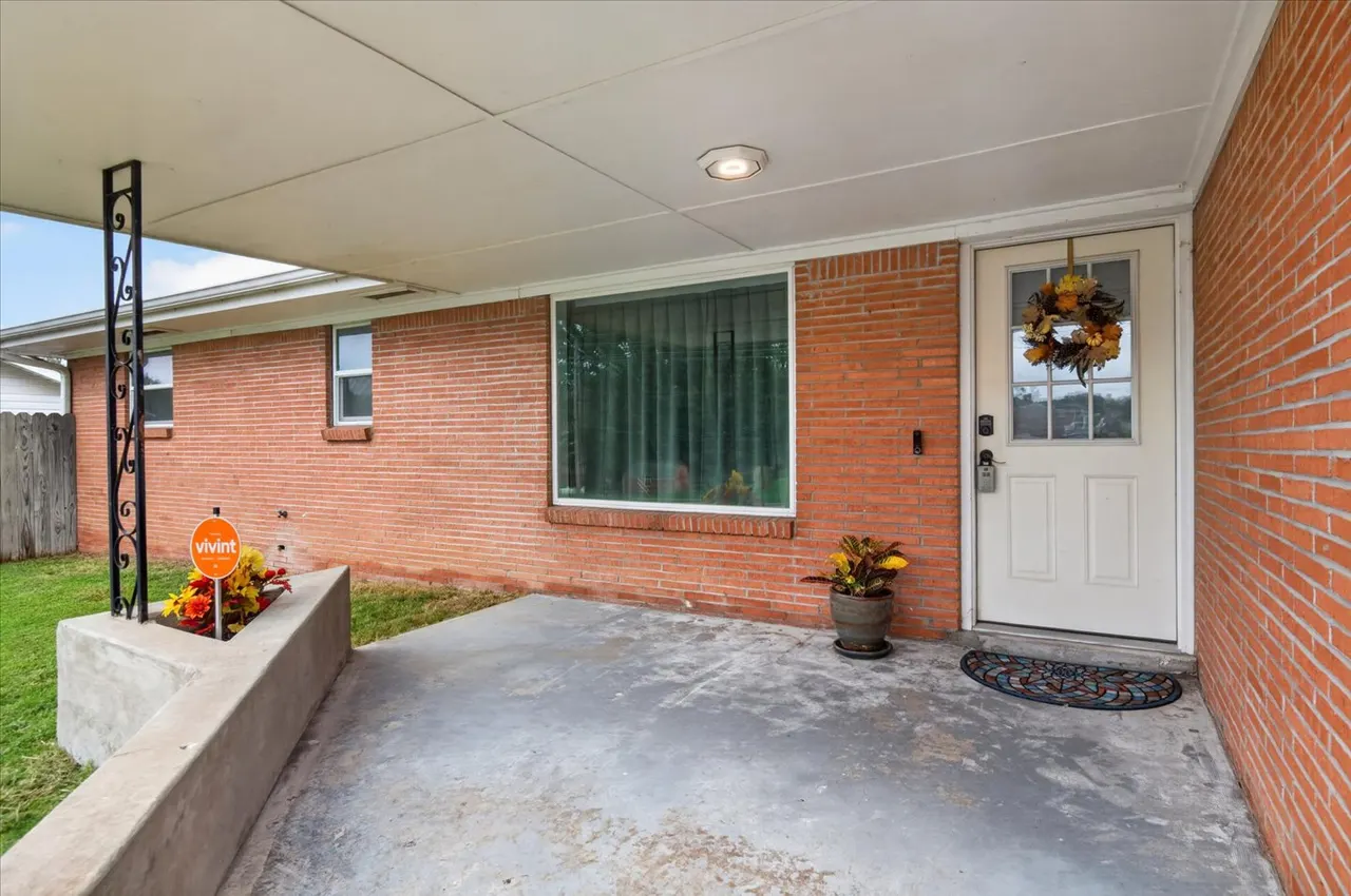 Photo 2 — 4716 SE Adams Boulevard, Bartlesville, OK 74006