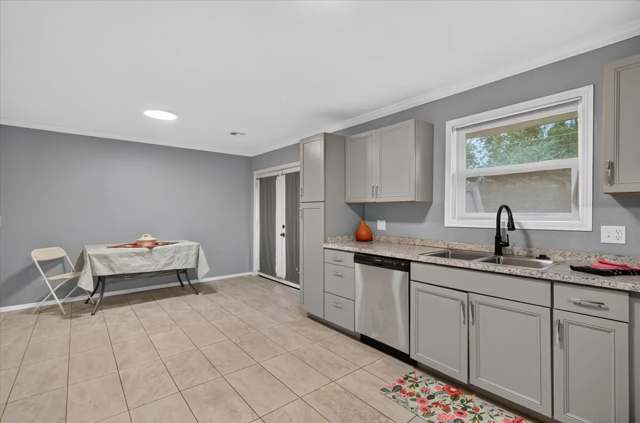 Photo 9 — 4716 SE Adams Boulevard, Bartlesville, OK 74006