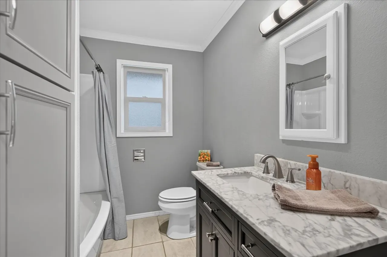 Photo 14 — 4716 SE Adams Boulevard, Bartlesville, OK 74006