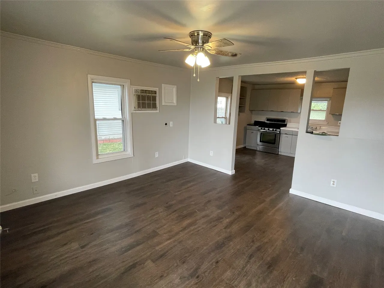 Photo 3 — 1010 W Oak Street, Collinsville, OK 74021