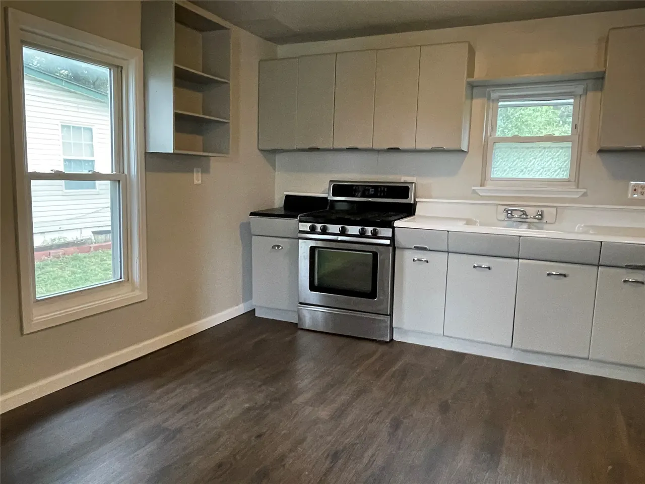 Photo 4 — 1010 W Oak Street, Collinsville, OK 74021