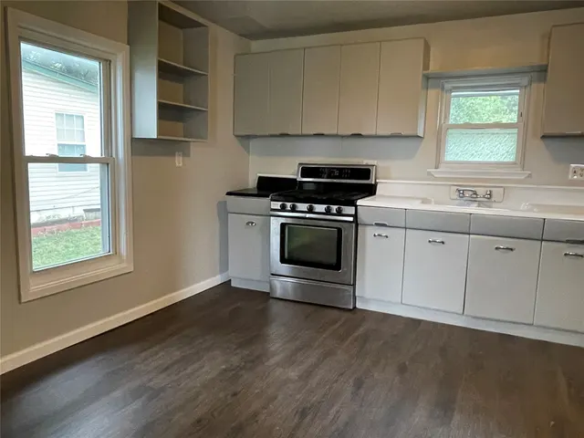 Photo 4 — 1010 W Oak Street, Collinsville, OK 74021