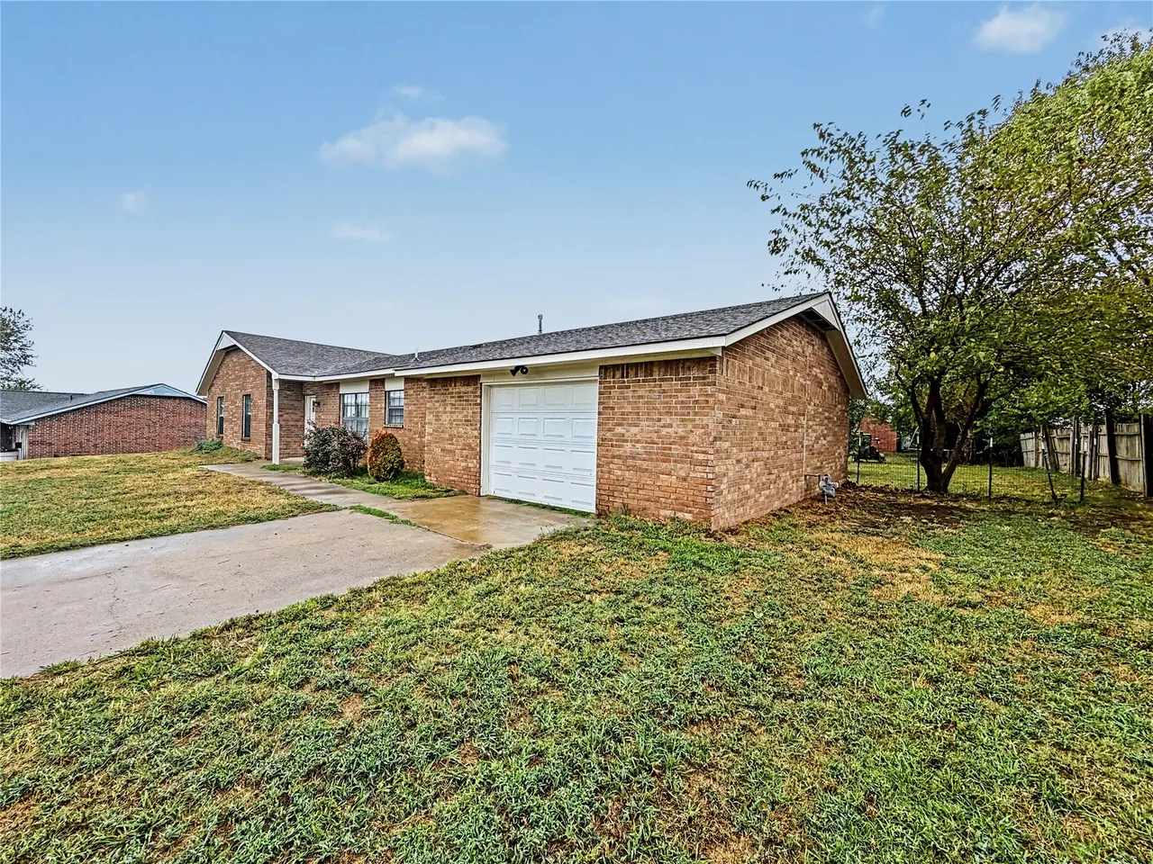 Photo 2 — 18333 Hilltop Circle, Tahlequah, OK 74464