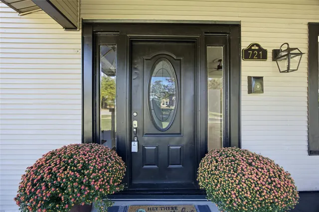 Photo 6 — 721 N Main Street, Sand Springs, OK 74063