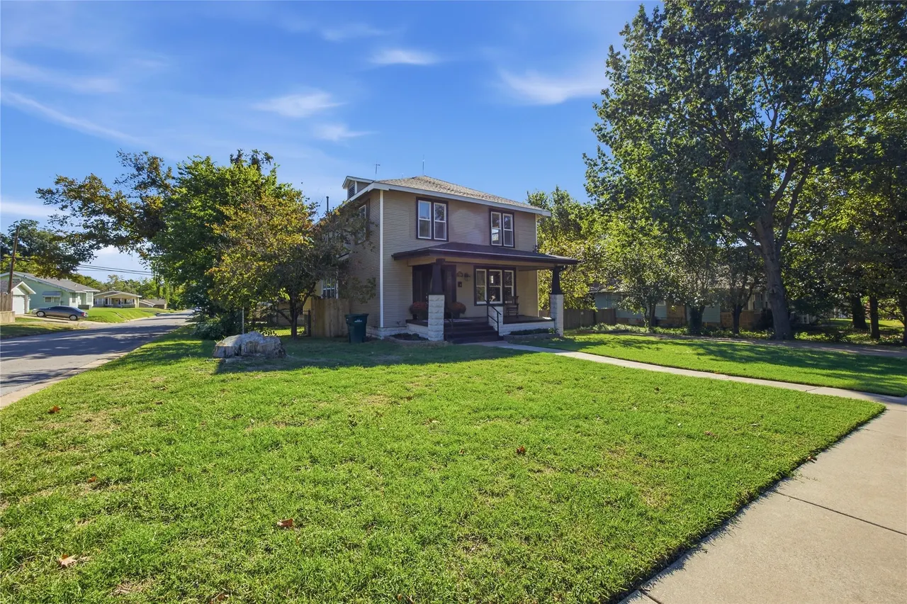 Photo 4 — 721 N Main Street, Sand Springs, OK 74063